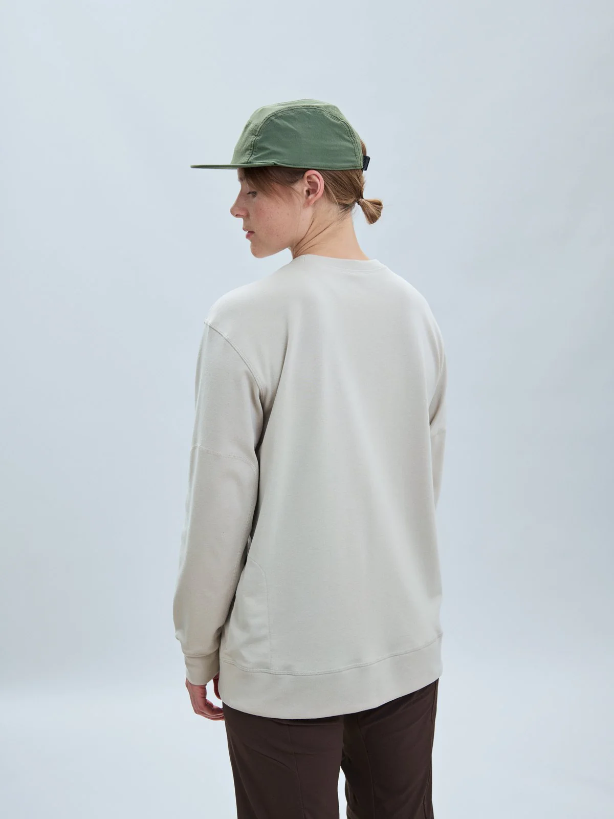 Bluza damska POC W's Poise Crew Neck - Light Sandstone Beige - Image 3