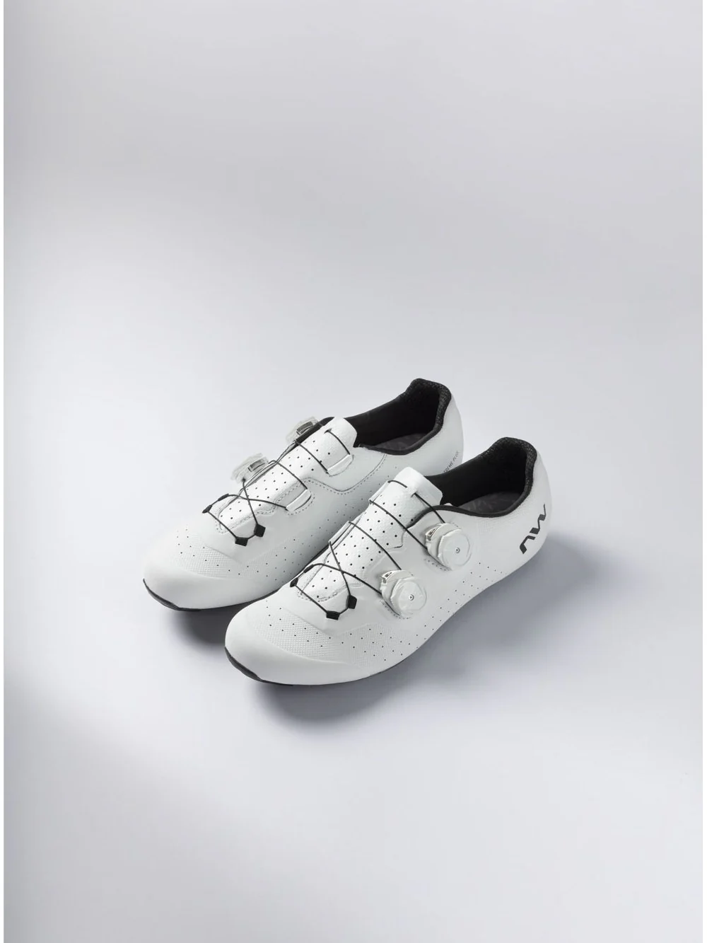 Buty szosowe NORTHWAVE Extreme Plus White/Black - Image 2