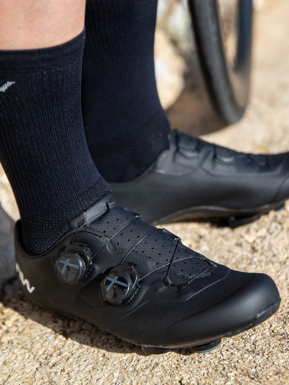 Buty szosowe NORTHWAVE Extreme Plus Black/White - Image 2
