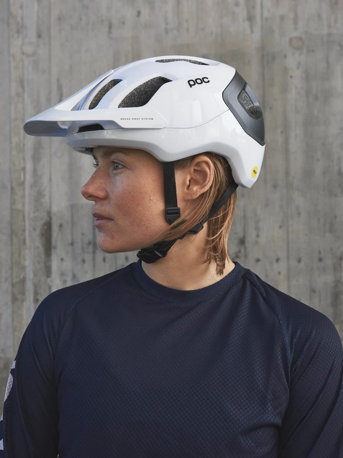 Kask rowerowy POC AXION RACE MIPS - Hydr. White/Ur. Black Matt - Image 2