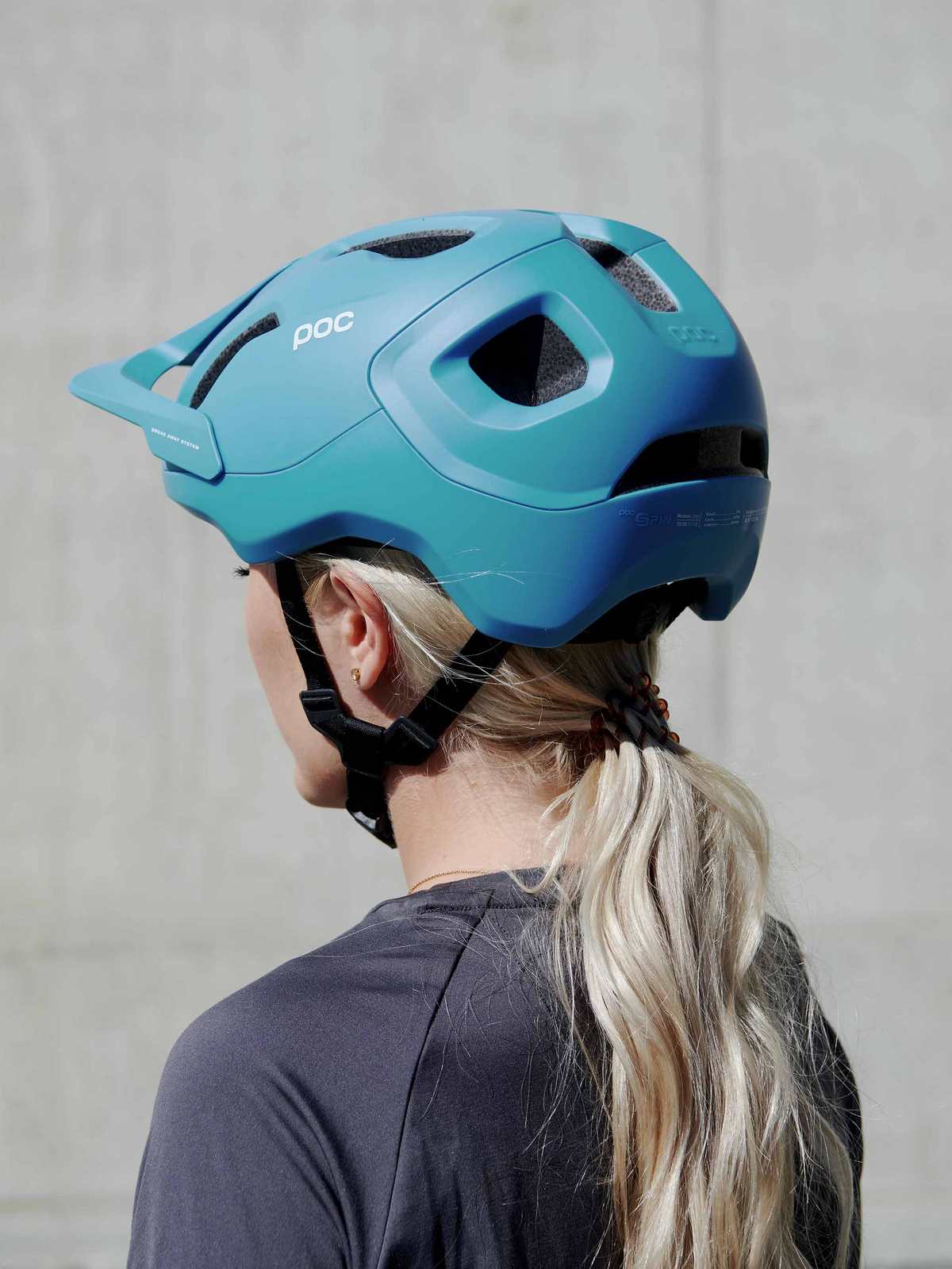 Kask Rowerowy POC AXION SPIN - Image 3