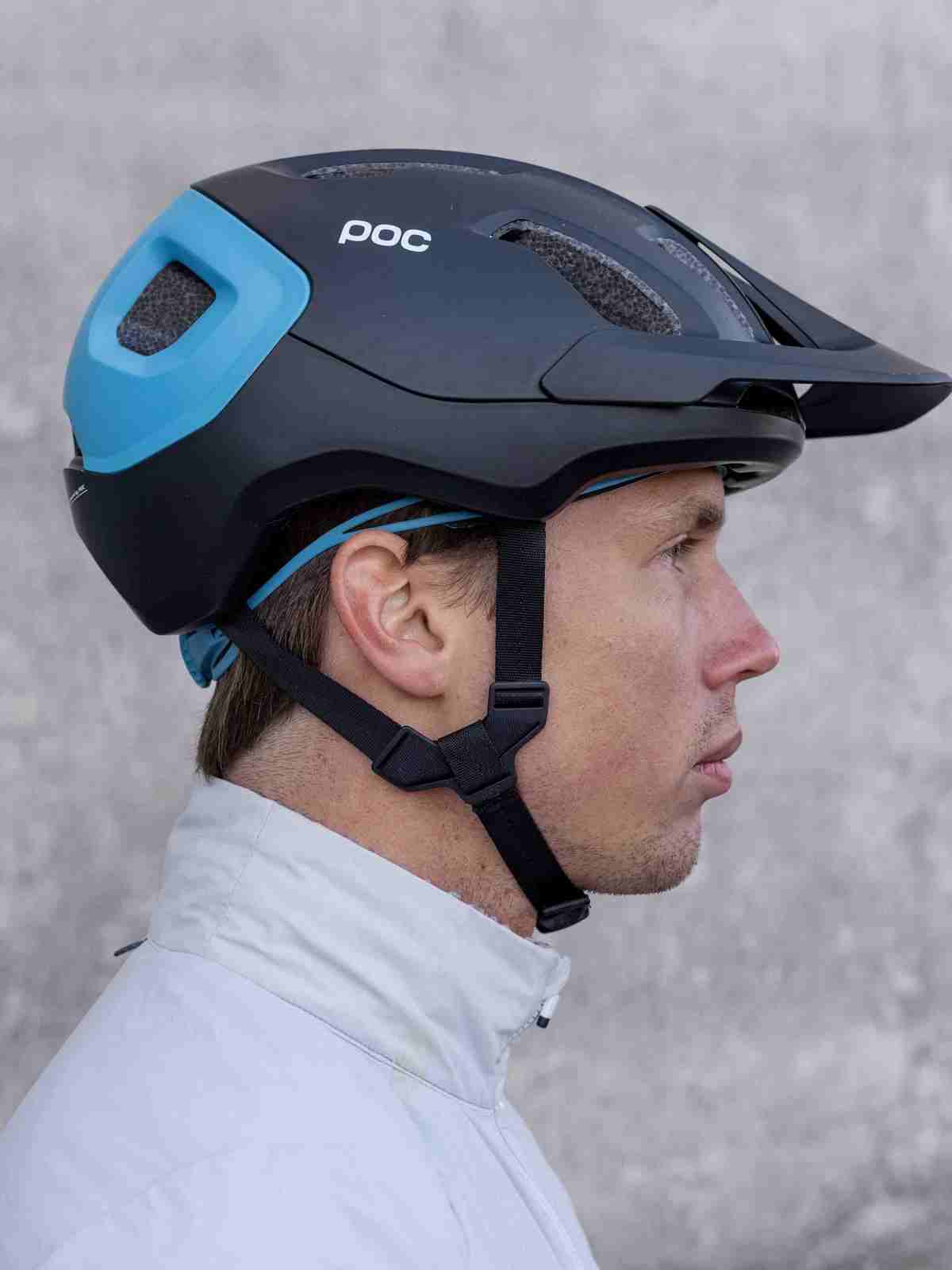 Kask Rowerowy POC AXION SPIN - Image 2