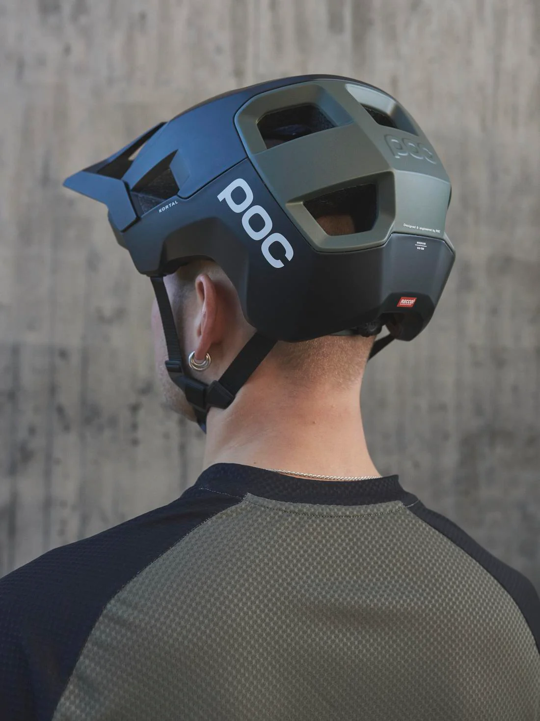 Kask rowerowy POC KORTAL - Ur. Black/Epid. Green Metallic/Matt - Image 2