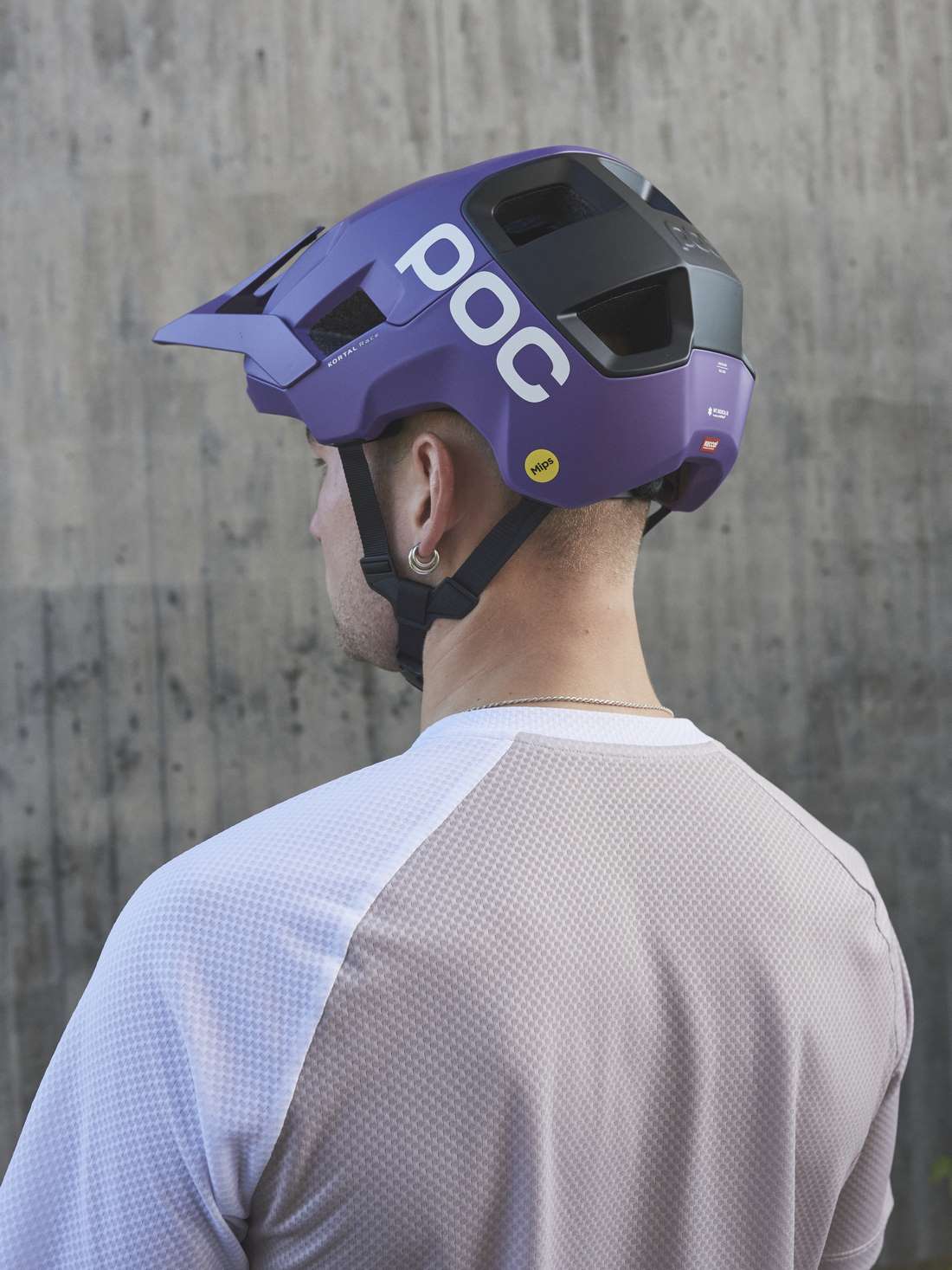 Kask rowerowy POC KORTAL RACE MIPS - Sap. Purple/Ur. Black Metallic/Matt - Image 2
