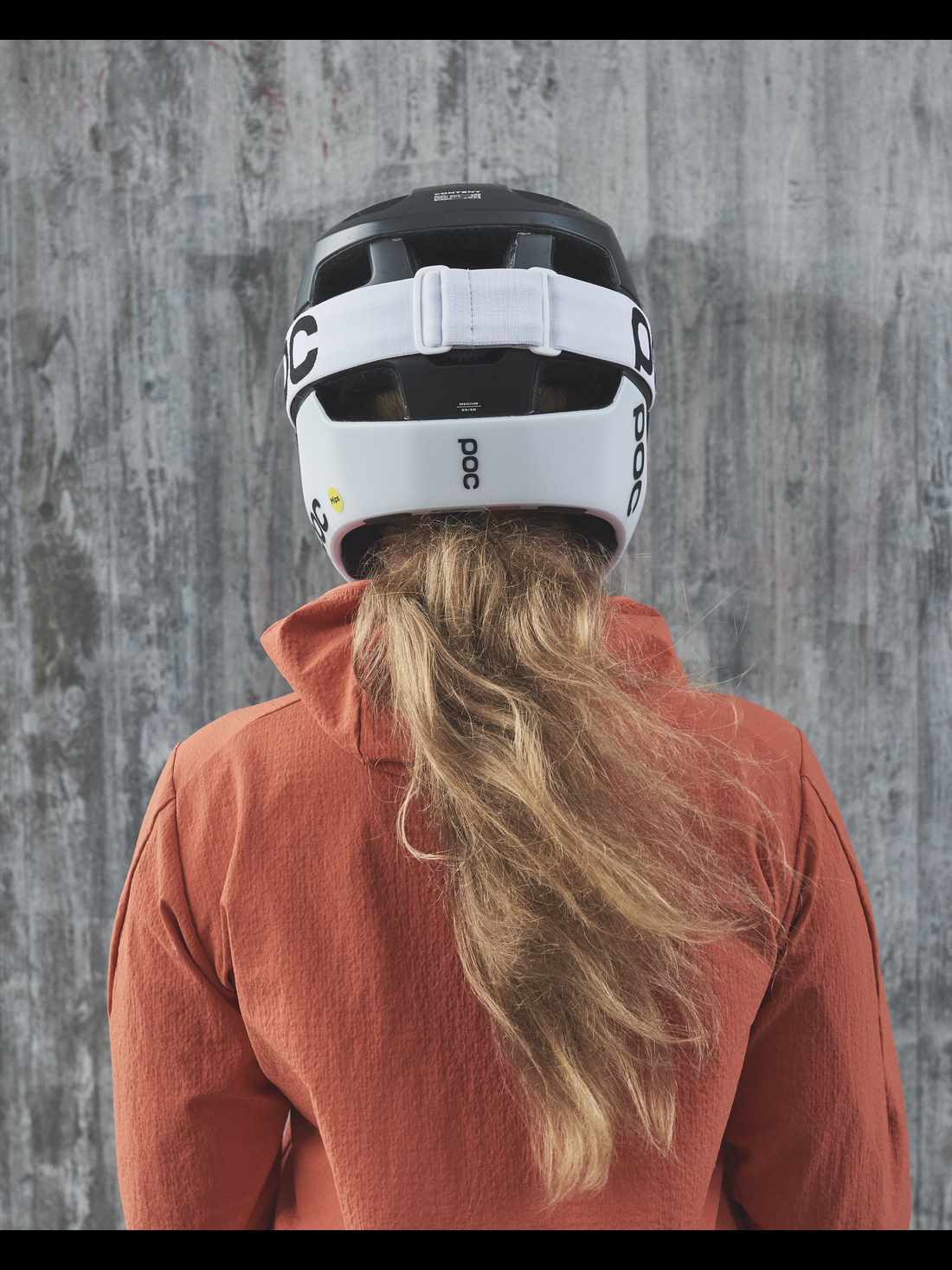 Kask rowerowy POC OTOCON RACE MIPS - Ur. Black/Hydr. White Matt - Image 4