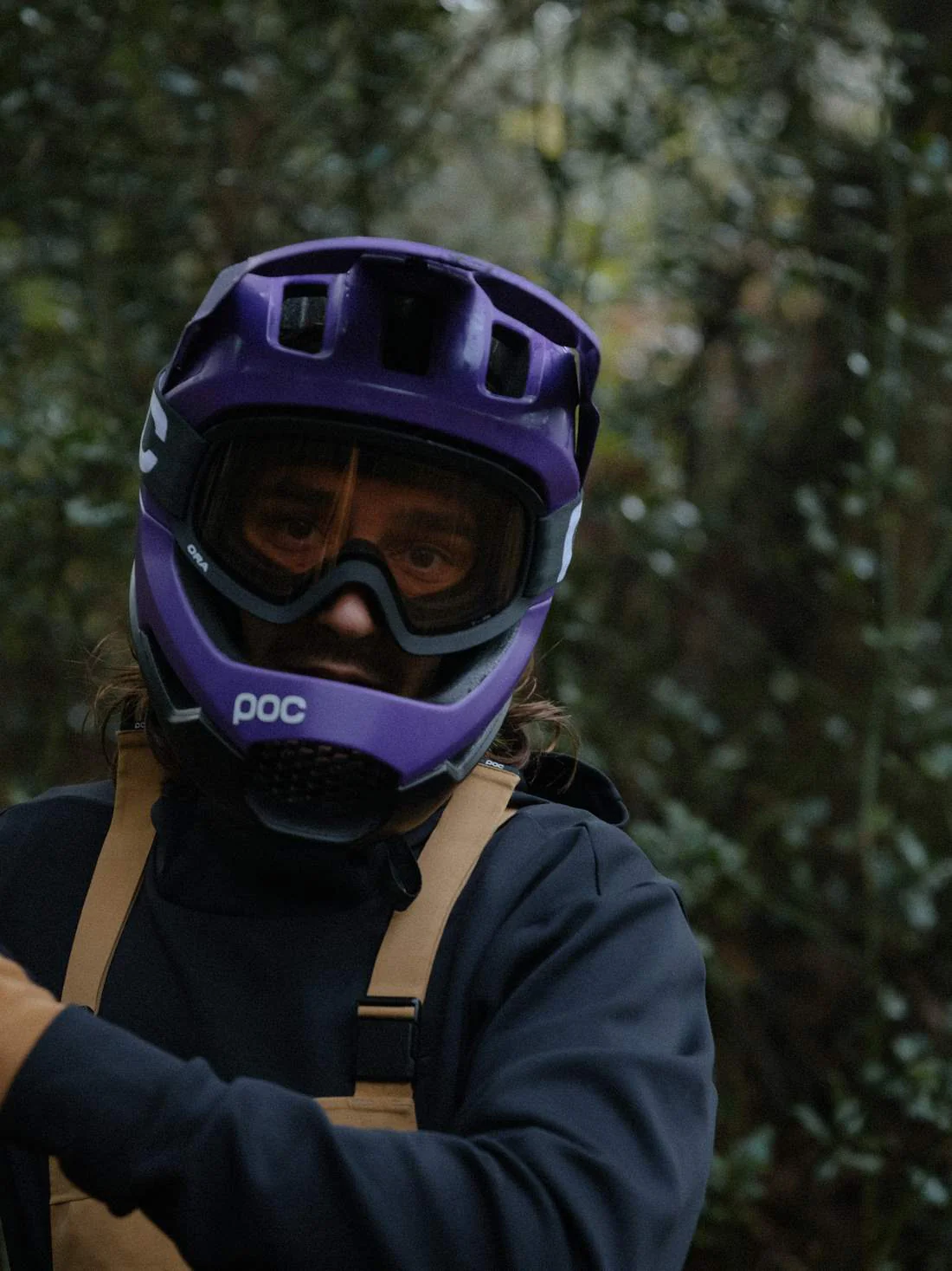 Kask rowerowy POC OTOCON RACE MIPS - Sap. Purple/Ur. Black Metallic/Matt - Image 3