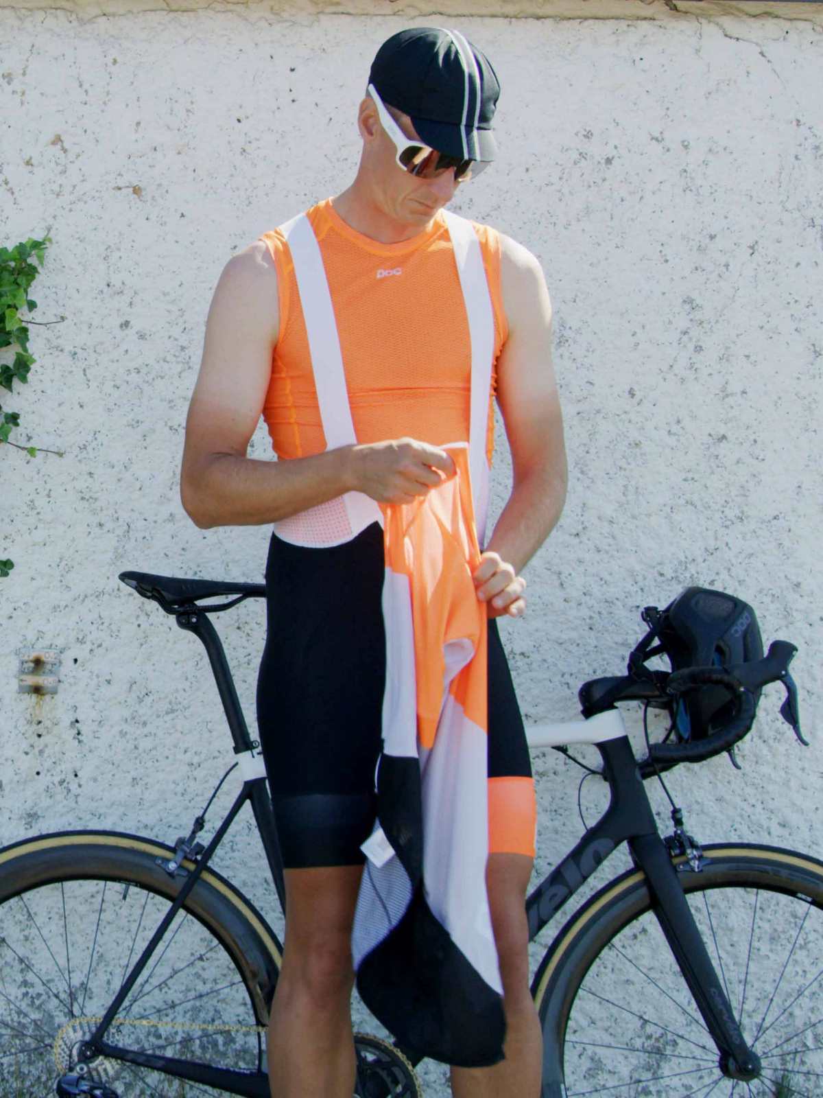 Koszulka rowerowa POC ESSENTIAL LAYER Vest - Zink Orange - Image 2