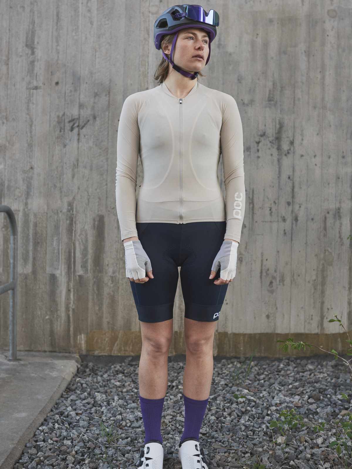 Koszulka rowerowa POC ESSENTIAL ROAD W'S LS - Light Sand. Beige - Image 2