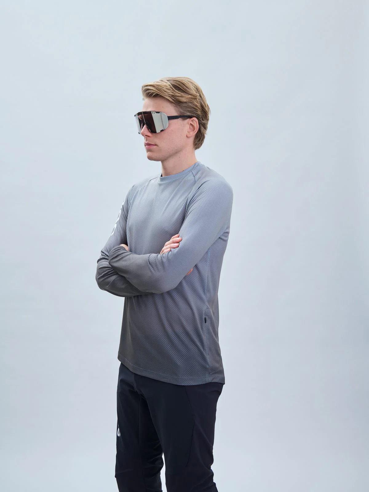 Koszulka rowerowa POC M's Essential MTB Lite LS Jersey - Gradient Sylvanite Grey - Image 2