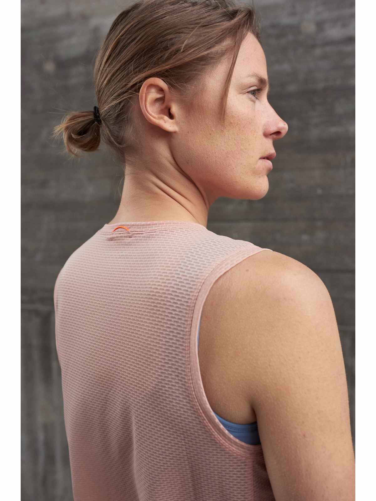 Koszulka rowerowa POC W's Air Indoor Vest - Rock Salt - Image 6