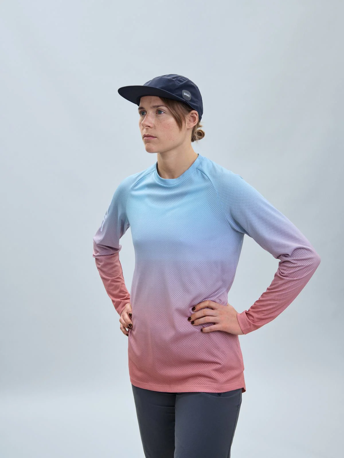Koszulka rowerowa POC W's Essential MTB Lite LS Jersey - Gradient Rock Salt - Image 2
