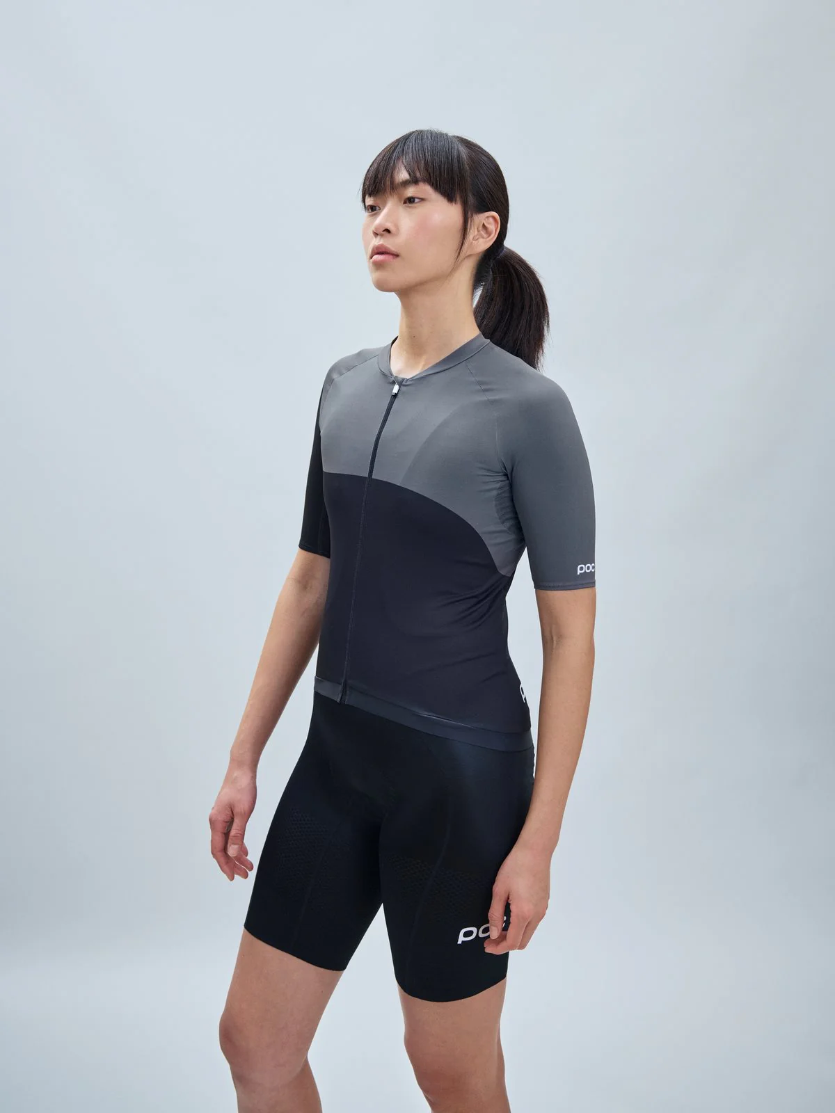 Koszulka rowerowa POC W's Essential Road Jersey Print - Uran. Black/Sylvanite Grey - Image 2