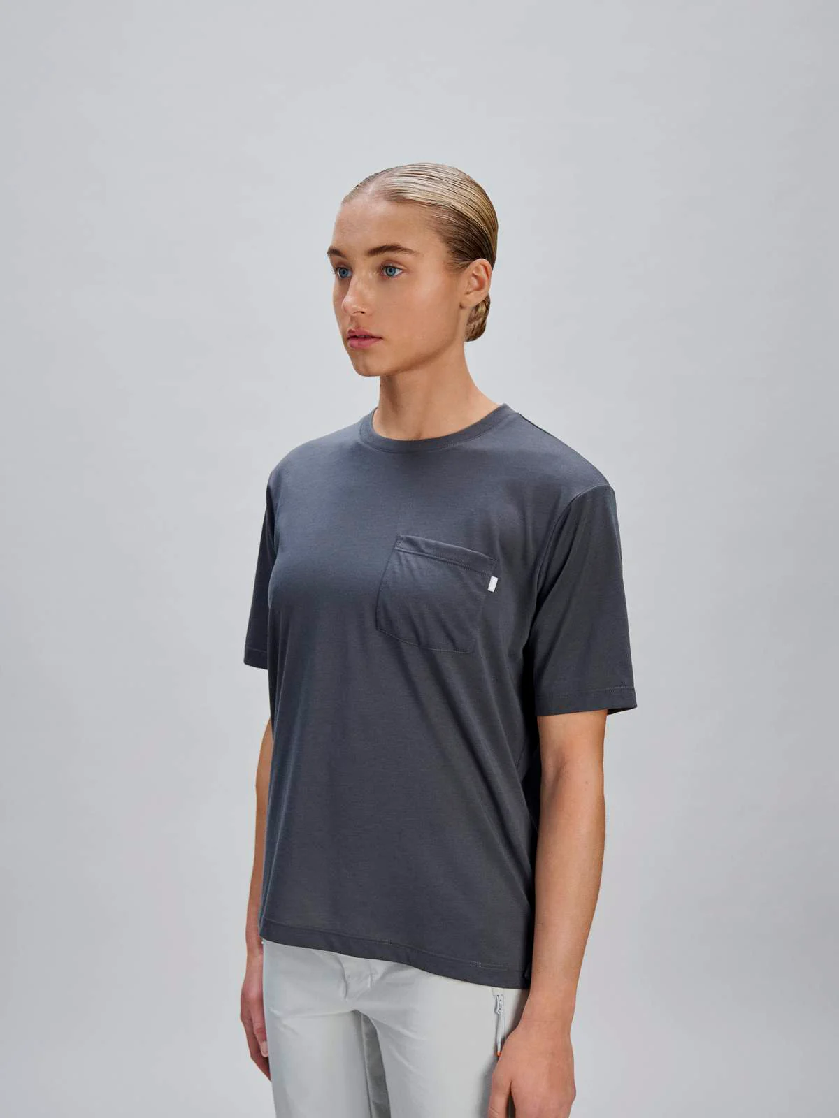Koszulka rowerowa POC W's Motion S/S Jersey - Sylvanite Grey - Image 2