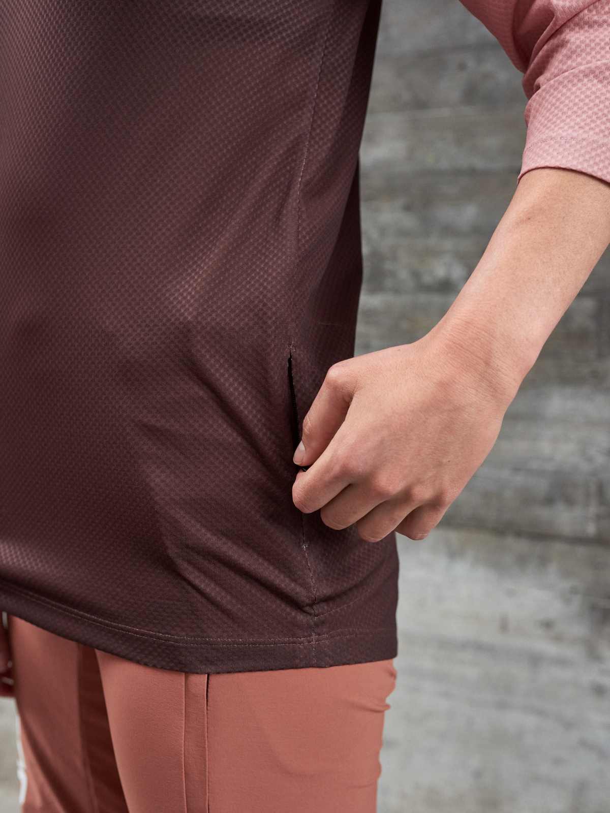 Koszulka rowerowa POC W's MTB Pure 3/4 Jersey - Axinite Brown/Rock Salt - Image 4