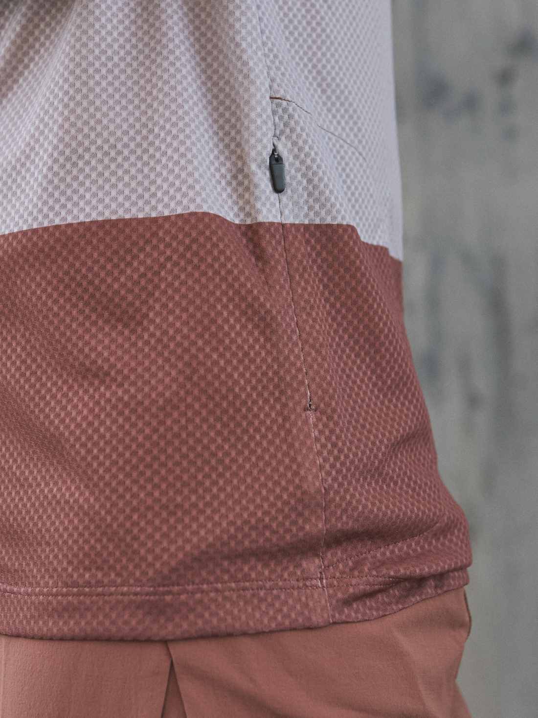 Koszulka rowerowa POC W's MTB PURE LS Jersey - Light Sand. Beige/Himalayan Salt - Image 4