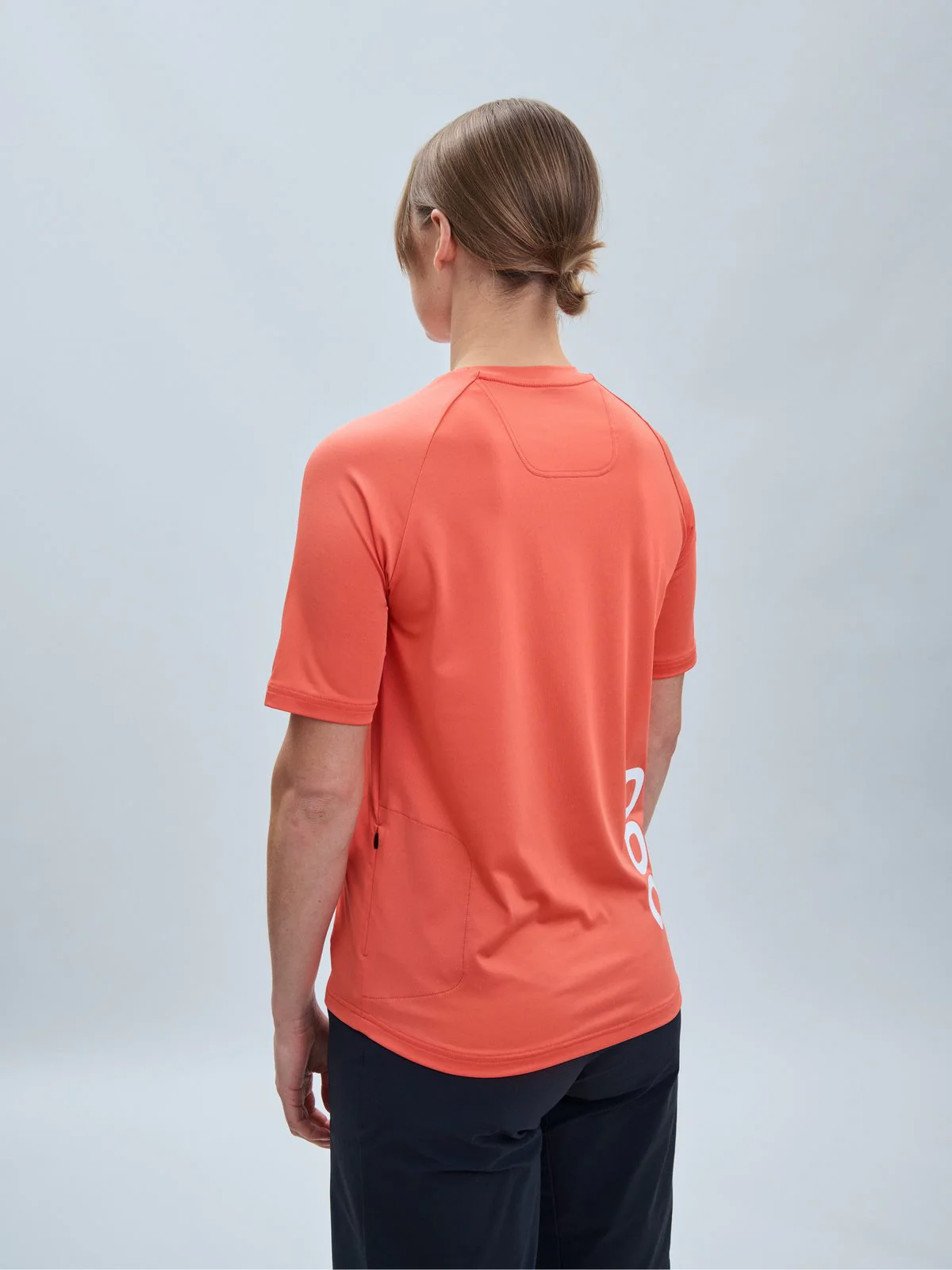 Koszulka rowerowa POC W's Reform Enduro Light Tee - Ammolite Coral - Image 3