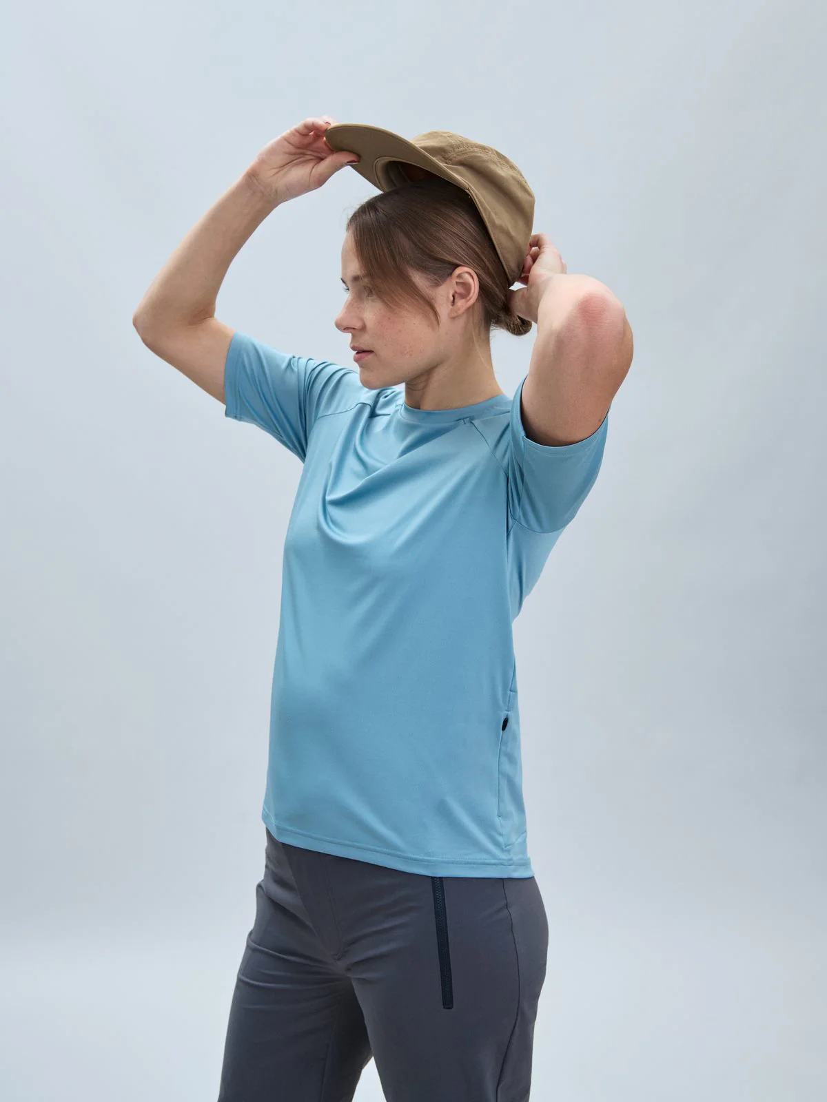 Koszulka rowerowa POC W's Reform Enduro Light Tee - Mineral Blue - Image 4