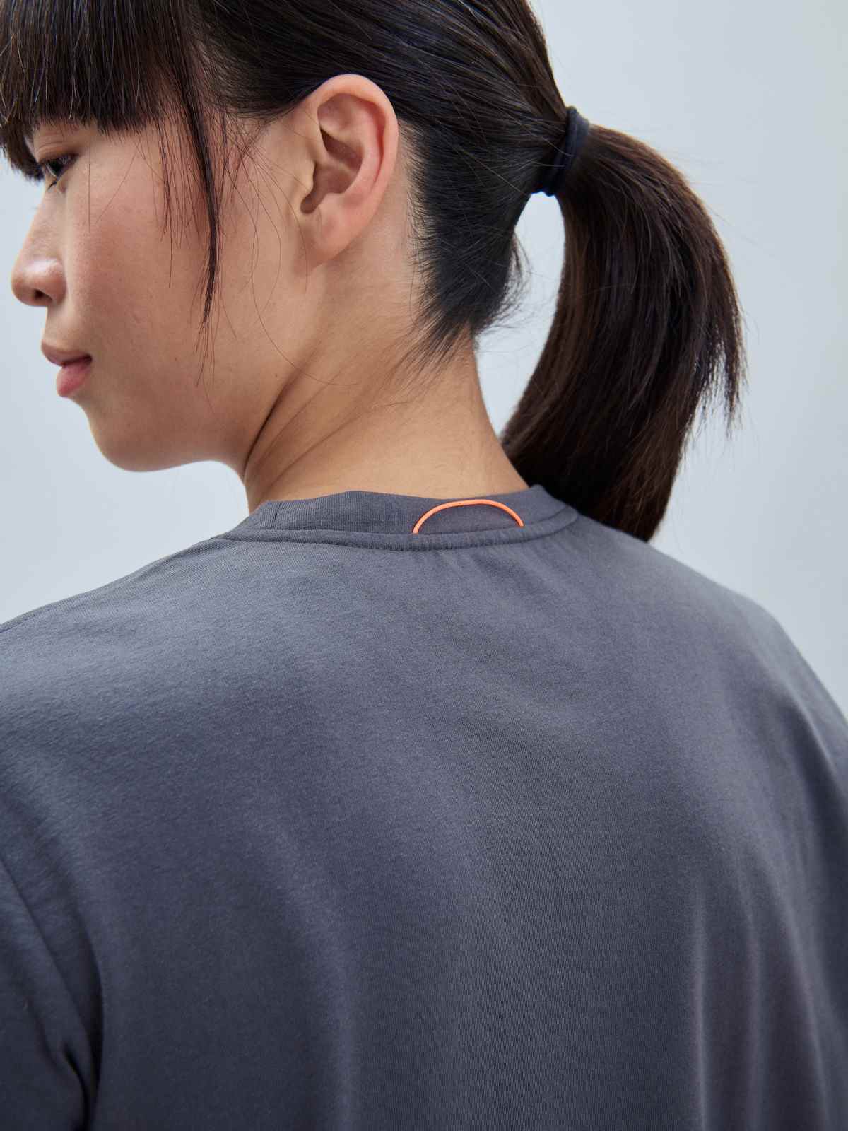 Koszulka rowerowa POC W's Ultra Tee - Sylvanite Grey - Image 4