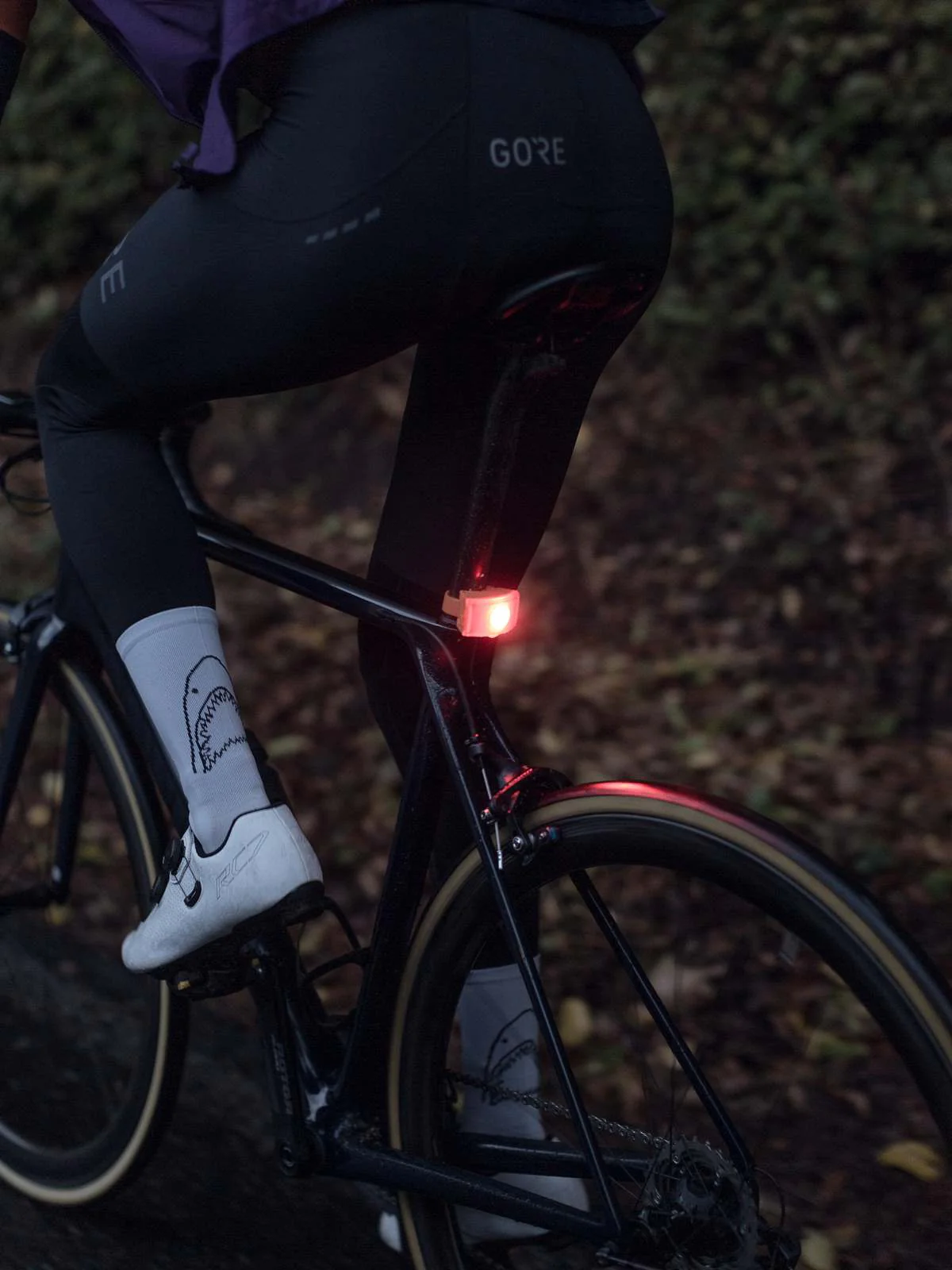 Lampka rowerowa BOOKMAN Curve Rear Light 37lm pomarańczowy - Image 3