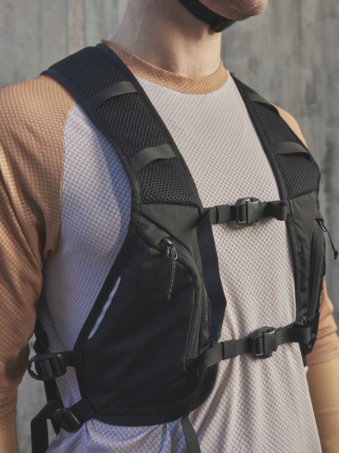 Plecak POC COLUMN VPD Backpack Vest - Ur. Black - Image 5