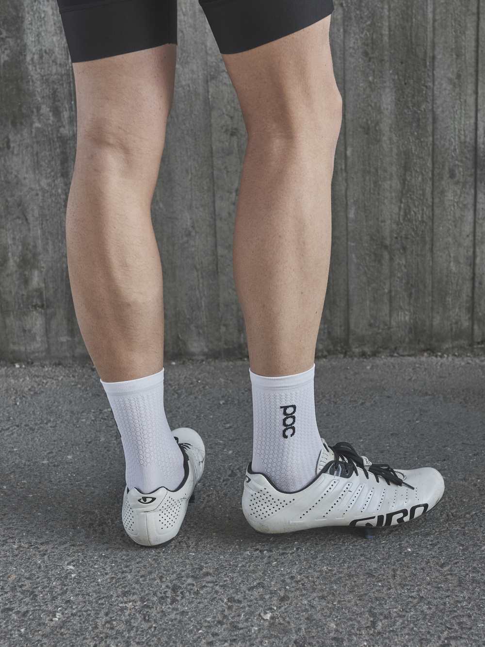 Skarpety rowerowe POC FLAIR Sock Mid - Hydr. White/Zink Orange - Image 2