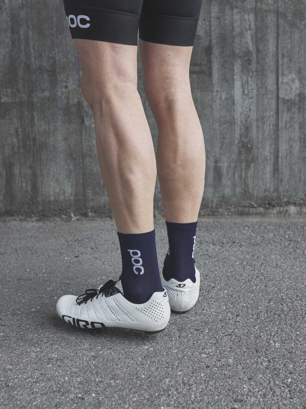 Skarpety rowerowe POC ESSENTIAL ROAD LIGHT Sock - Turmaline Navy - Image 2