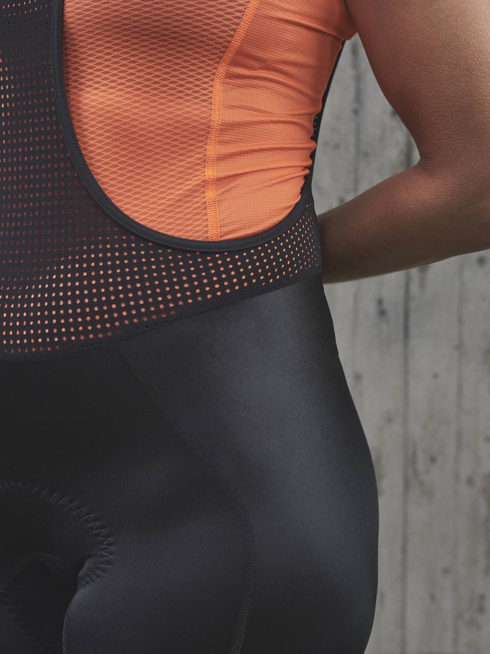 Spodenki POC W's ULTIMATE VPDs Bib Shorts - Ur. Black - Image 5