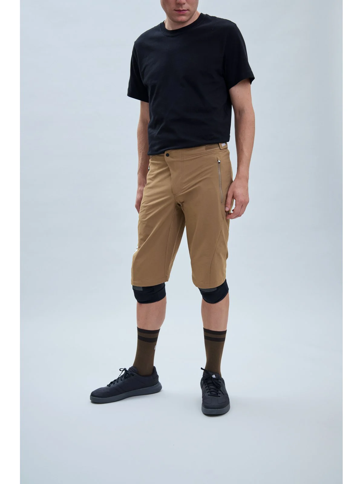 Spodenki rowerowe POC Essential Enduro Shorts - Jasper Brown - Image 2