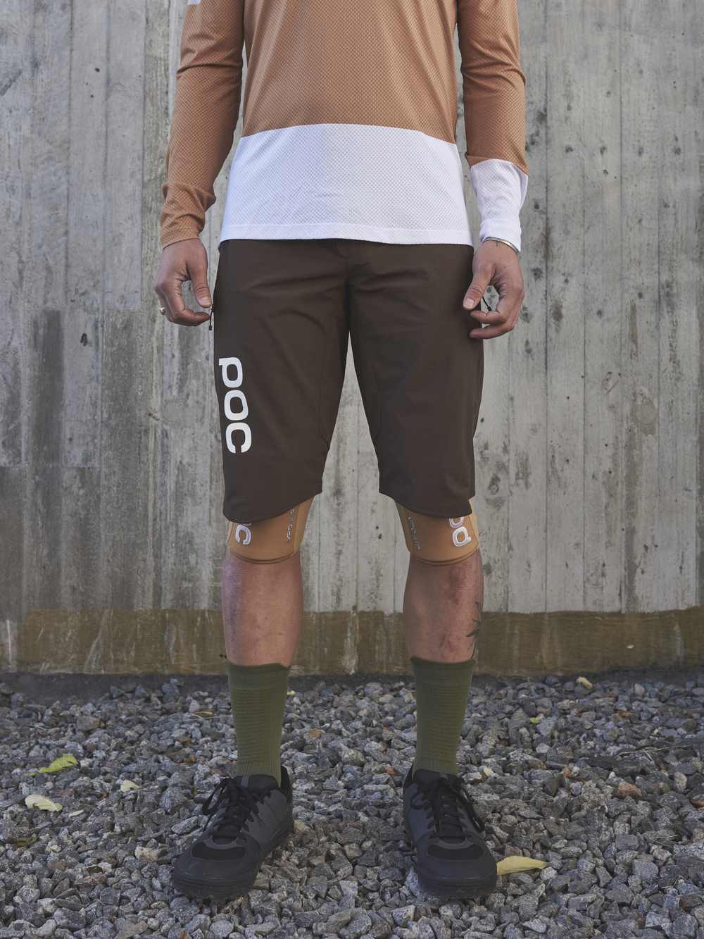 Spodenki rowerowe POC GUARDIAN AIR - Axinite Brown - Image 2