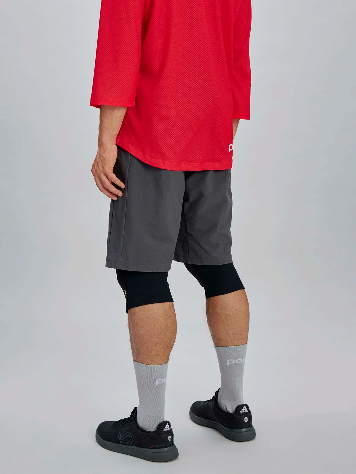 Spodenki rowerowe POC M's Motion Shorts - Sylvanite Grey - Image 3
