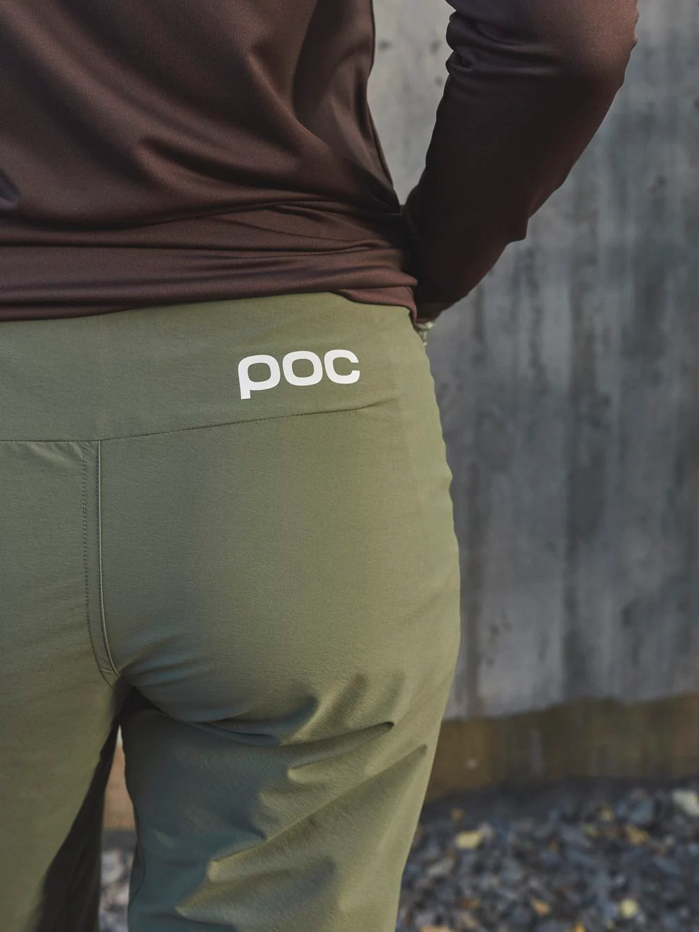 Spodenki rowerowe POC W's ESSENTIAL ENDURO Shorts - Epid. Green - Image 4