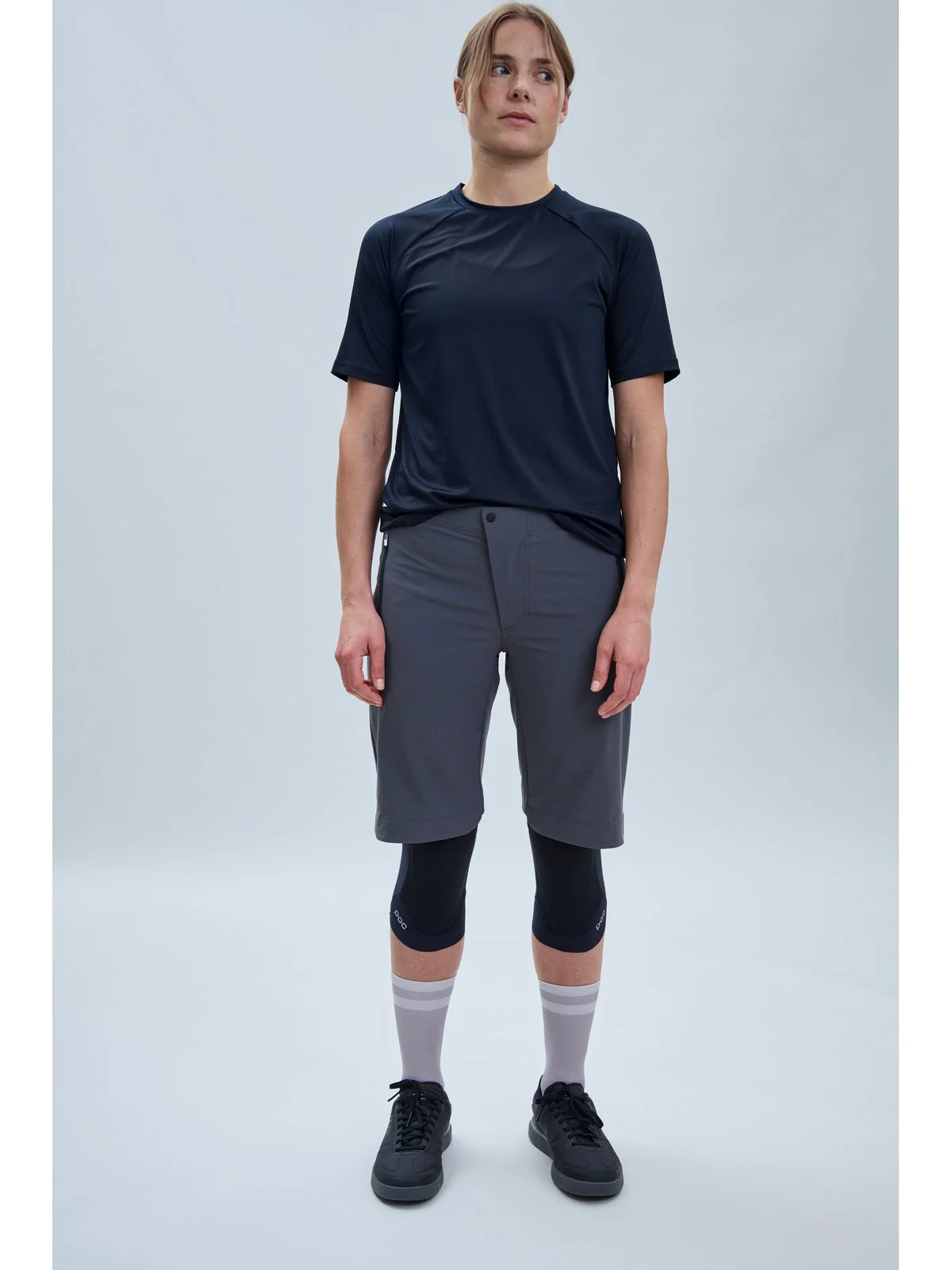 Spodenki rowerowe POC W's Essential Enduro Shorts - Sylvanite Grey - Image 2