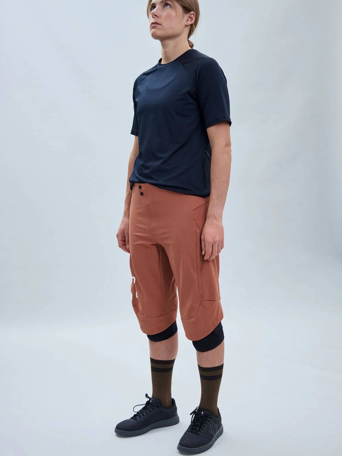 Spodenki rowerowe POC W'S INFINITE ALL MOUNTAIN - Himalayan Salt - Image 2