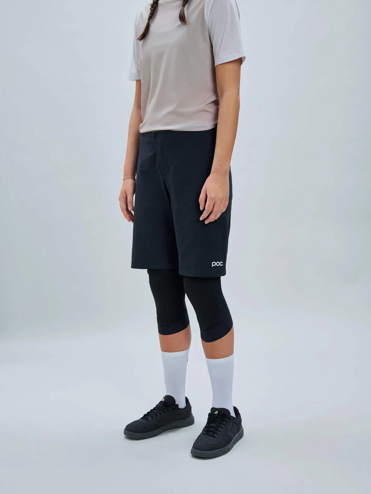 Spodenki rowerowe damskie POC W's Motion Air Shorts czarny - Image 2