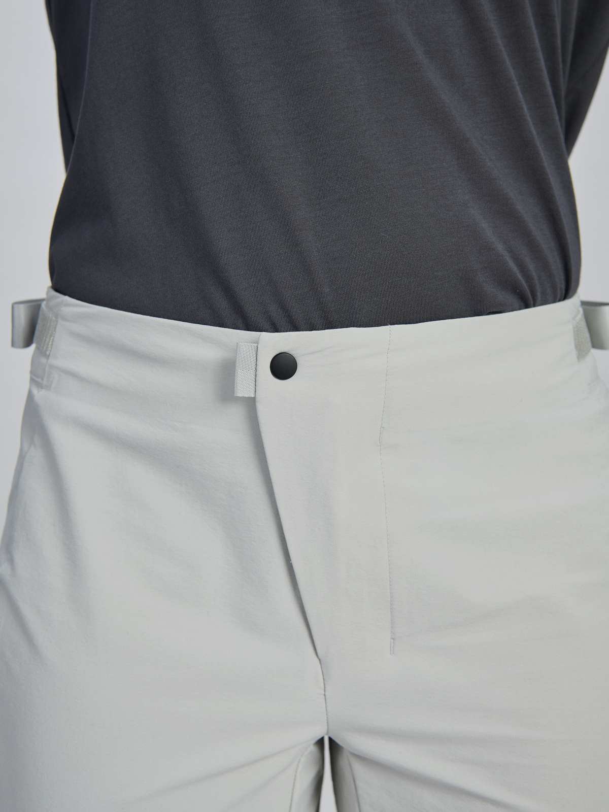 Spodenki rowerowe POC W's Motion Shorts - Granite Grey - Image 4