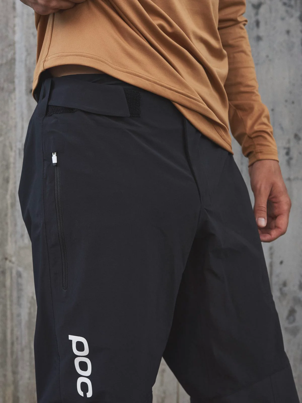 Spodnie rowerowe POC M's Ardour All-weather Pants - Ur. Black - Image 3