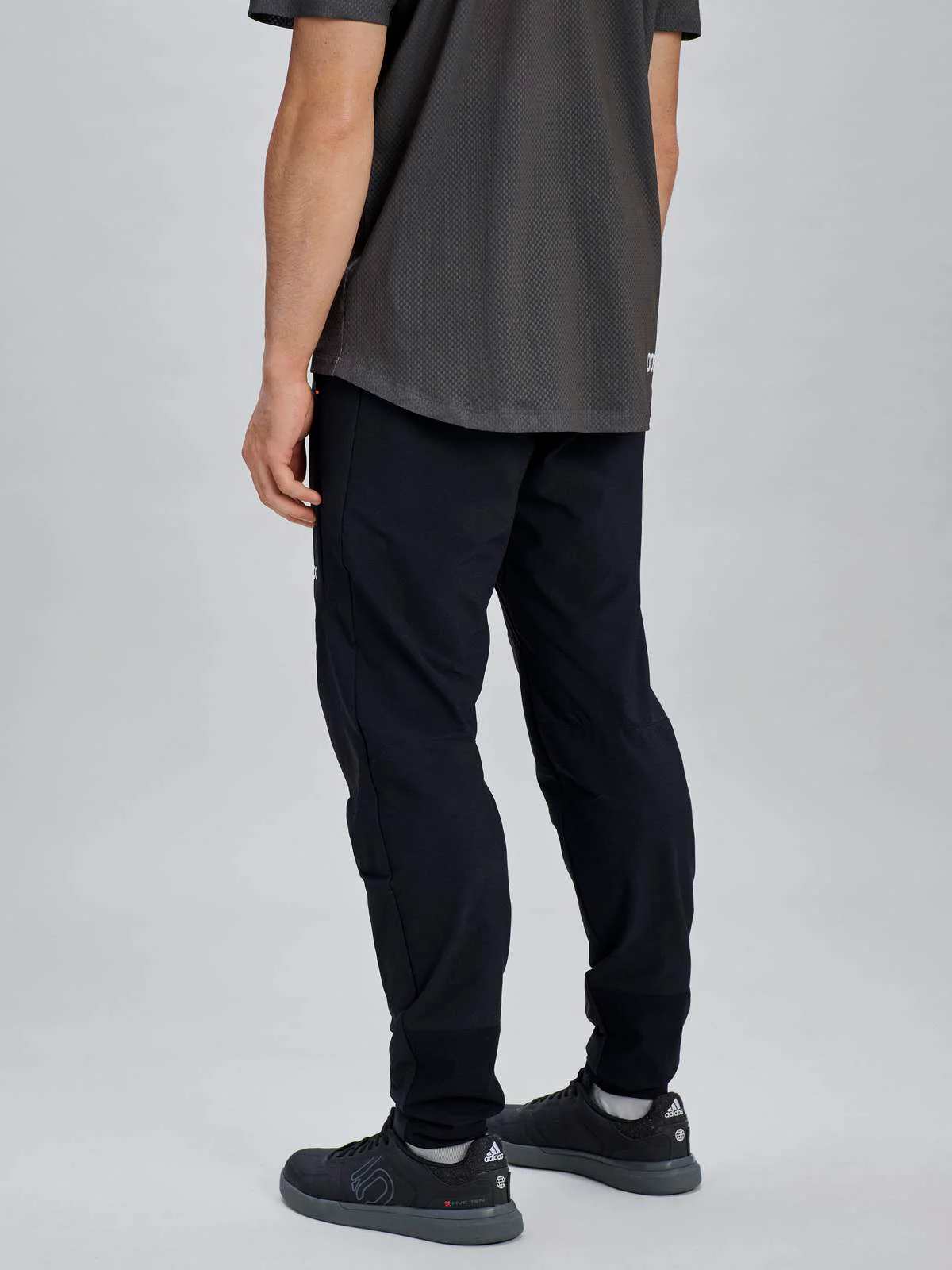 Spodnie rowerowe POC M's Motion Pants - Ur. Black - Image 3