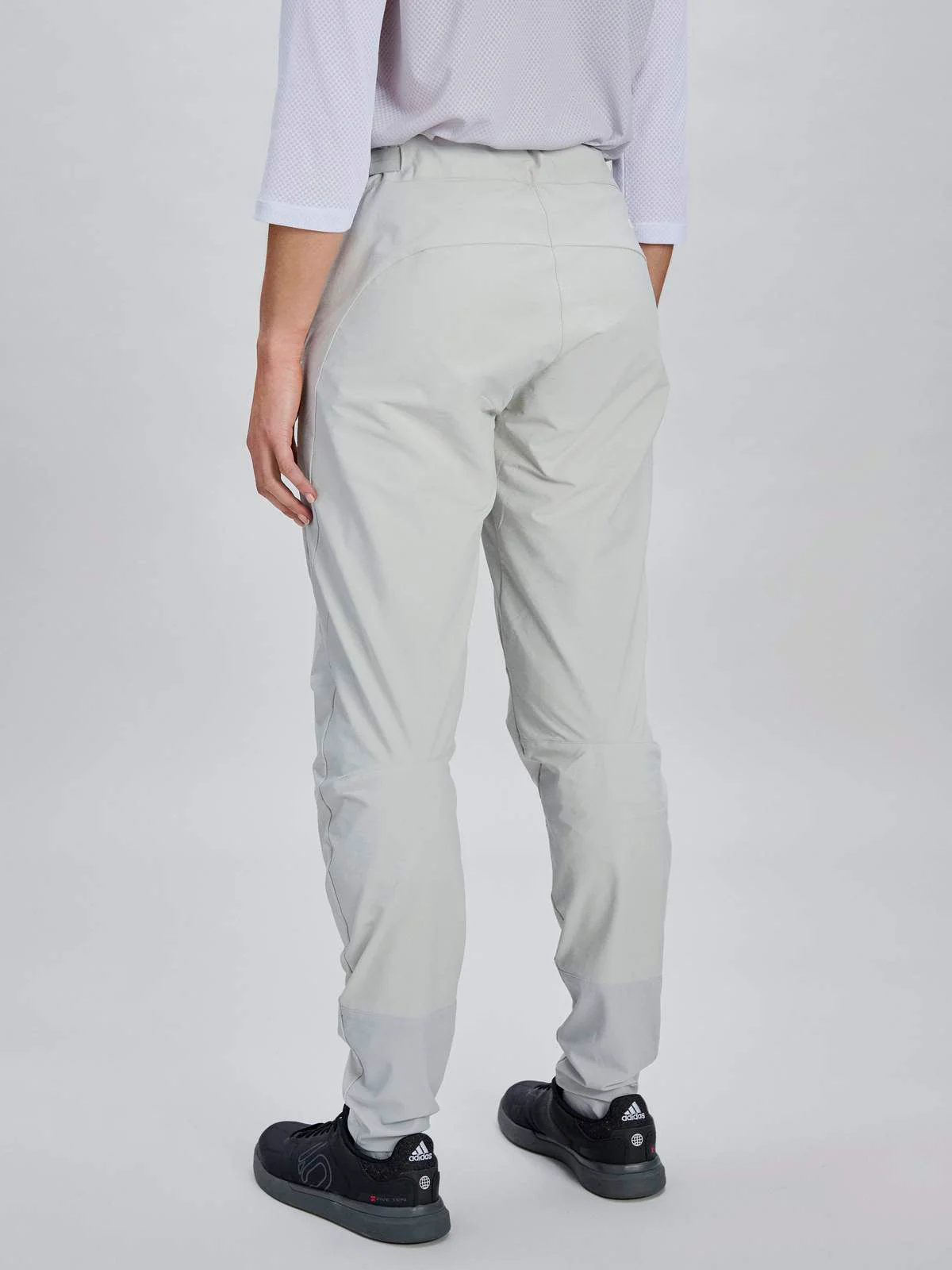 Spodnie rowerowe POC W's Motion Pants - Granite Grey - Image 3
