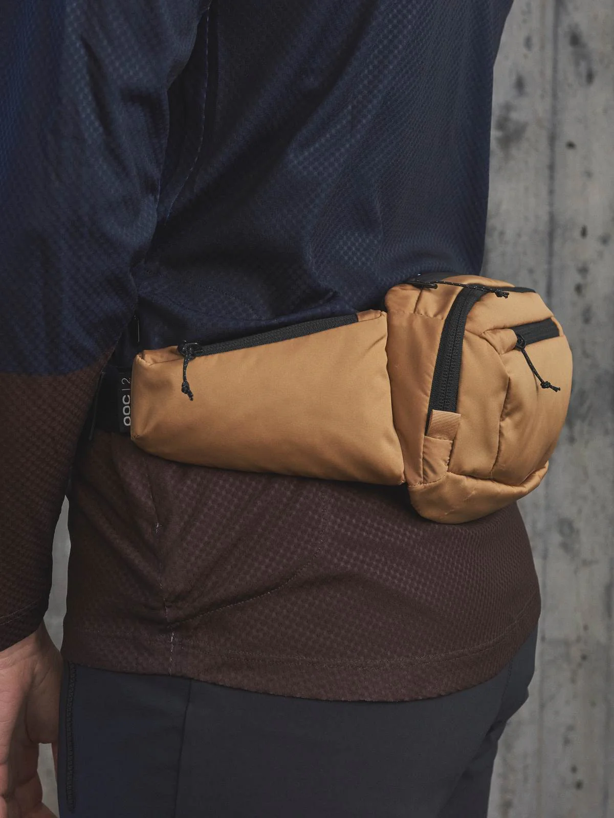 Nerka rowerowa POC LAMINA HIP Pack - Arag. Brown - Image 4
